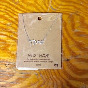 Short silver chain necklace “Mrs”